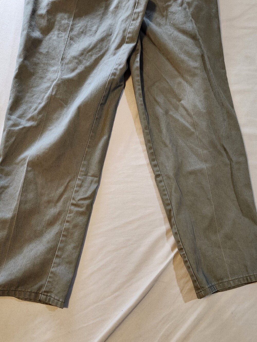 Denver Haynes VTG Olive Green Pleated Casual Pants Made In Canada Workwear - Picture 3 of 12